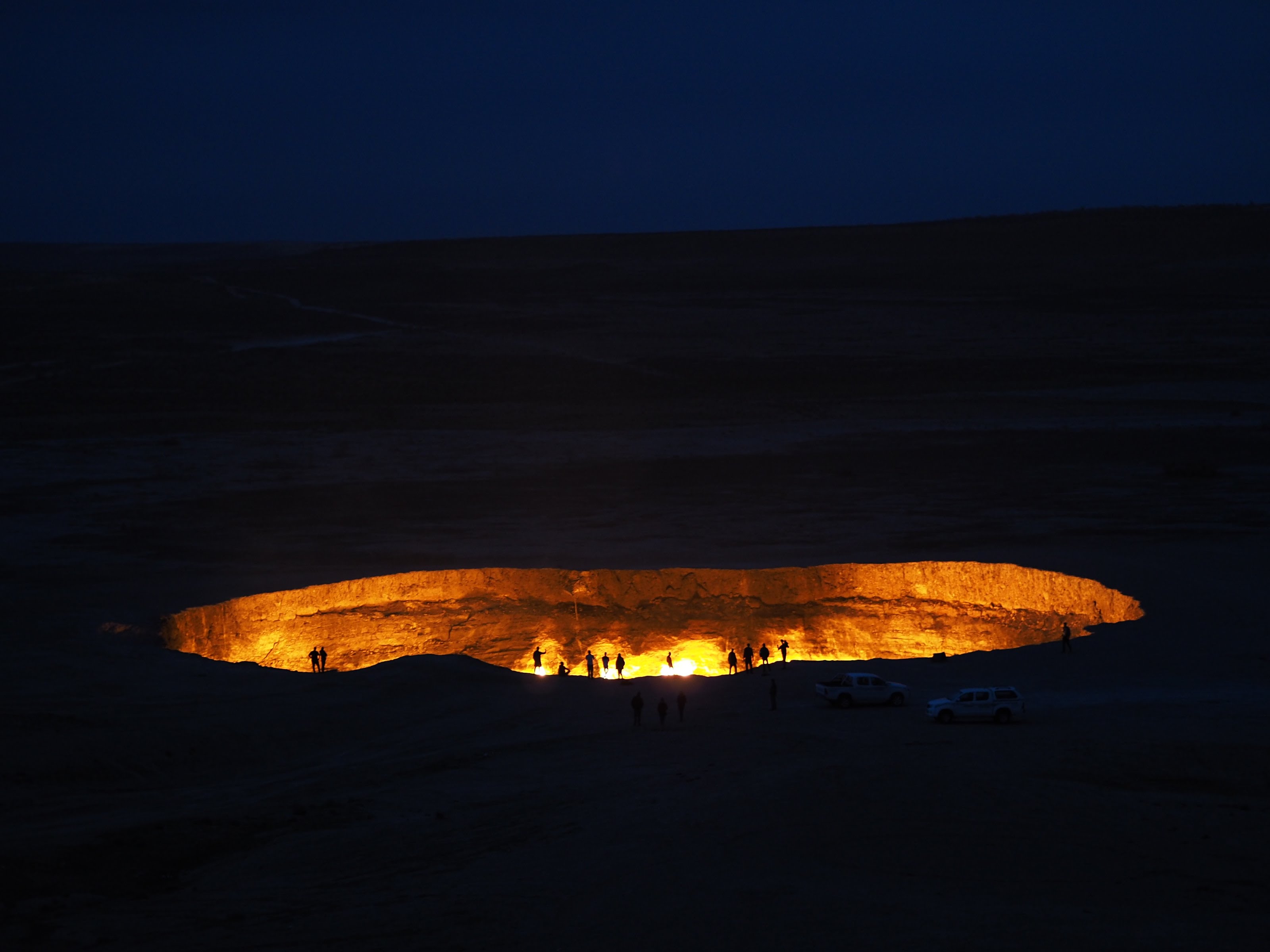 Overnight Visit to Darvaza Crater of Fire, Turkmenistan's Gates of Hell